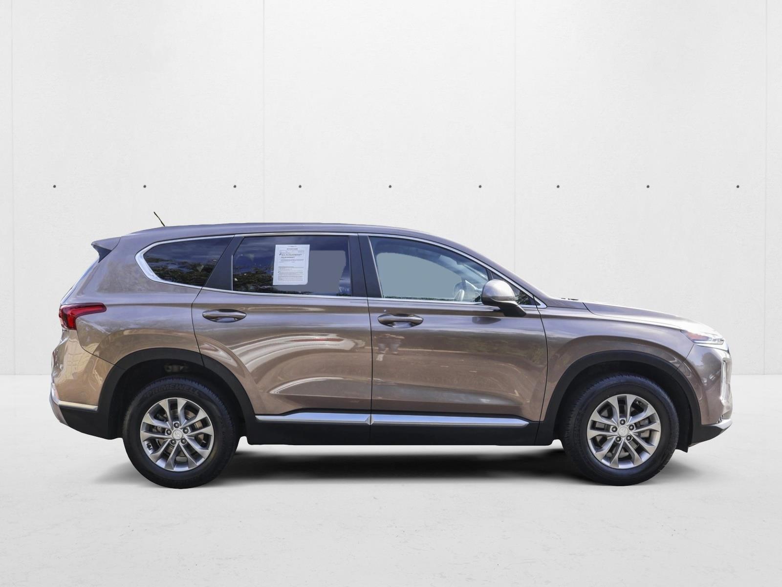 2019 Hyundai Santa Fe SE Sport photo 4