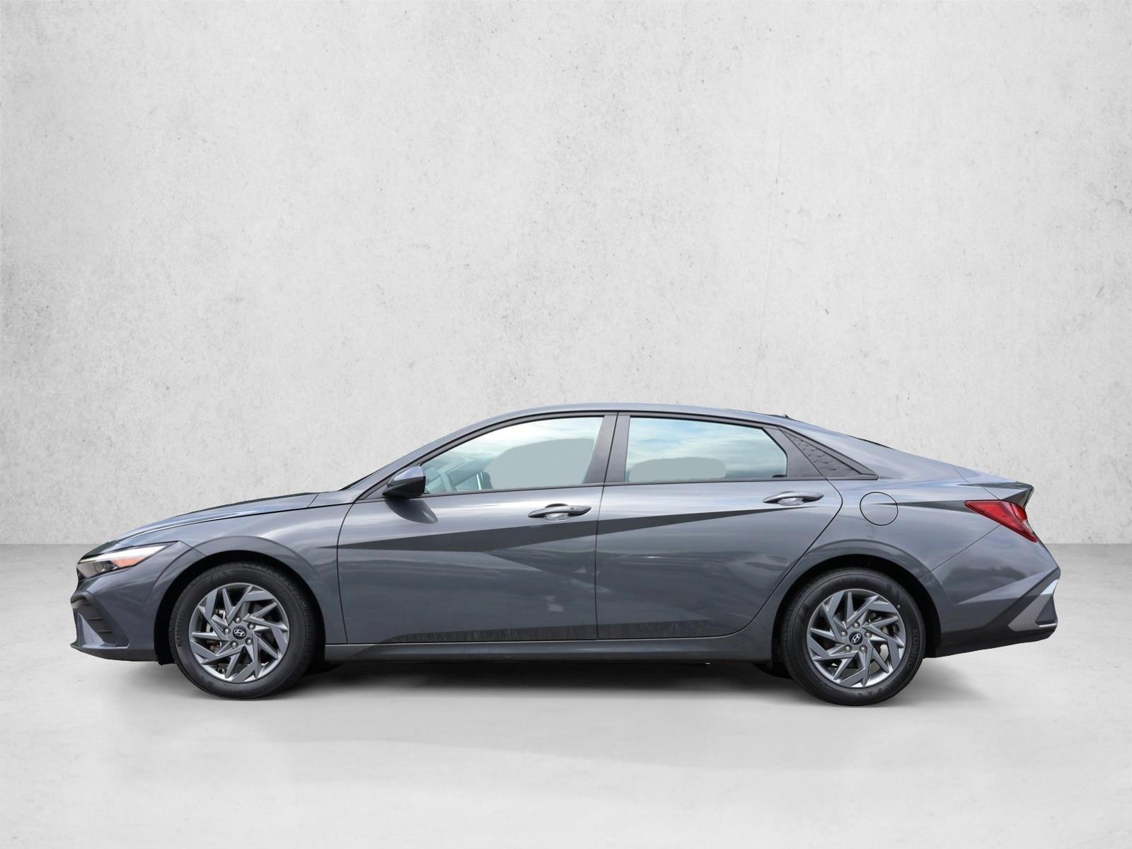 2024 Hyundai Elantra SEL - Photo 8