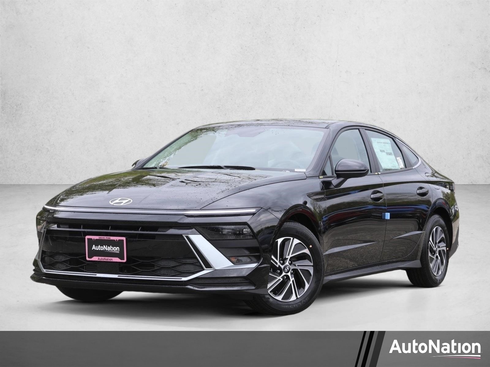 2026 Hyundai Sonata Blue's photo