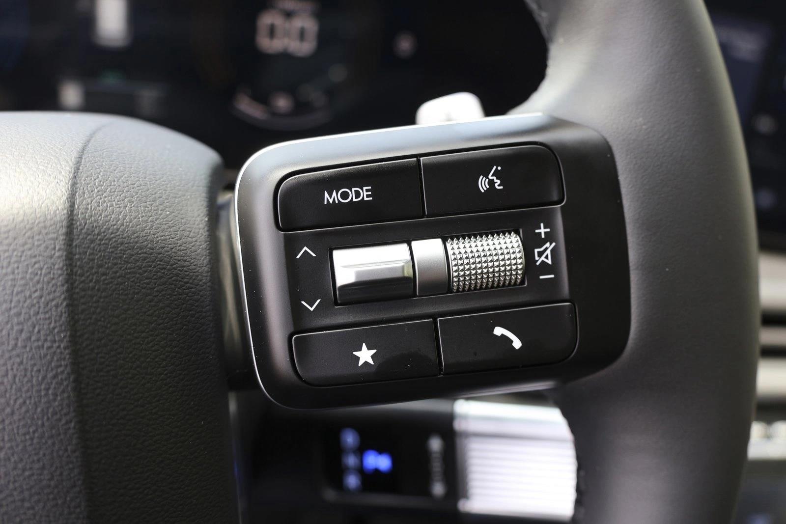 2026 Hyundai Santa Fe SE - Photo 16