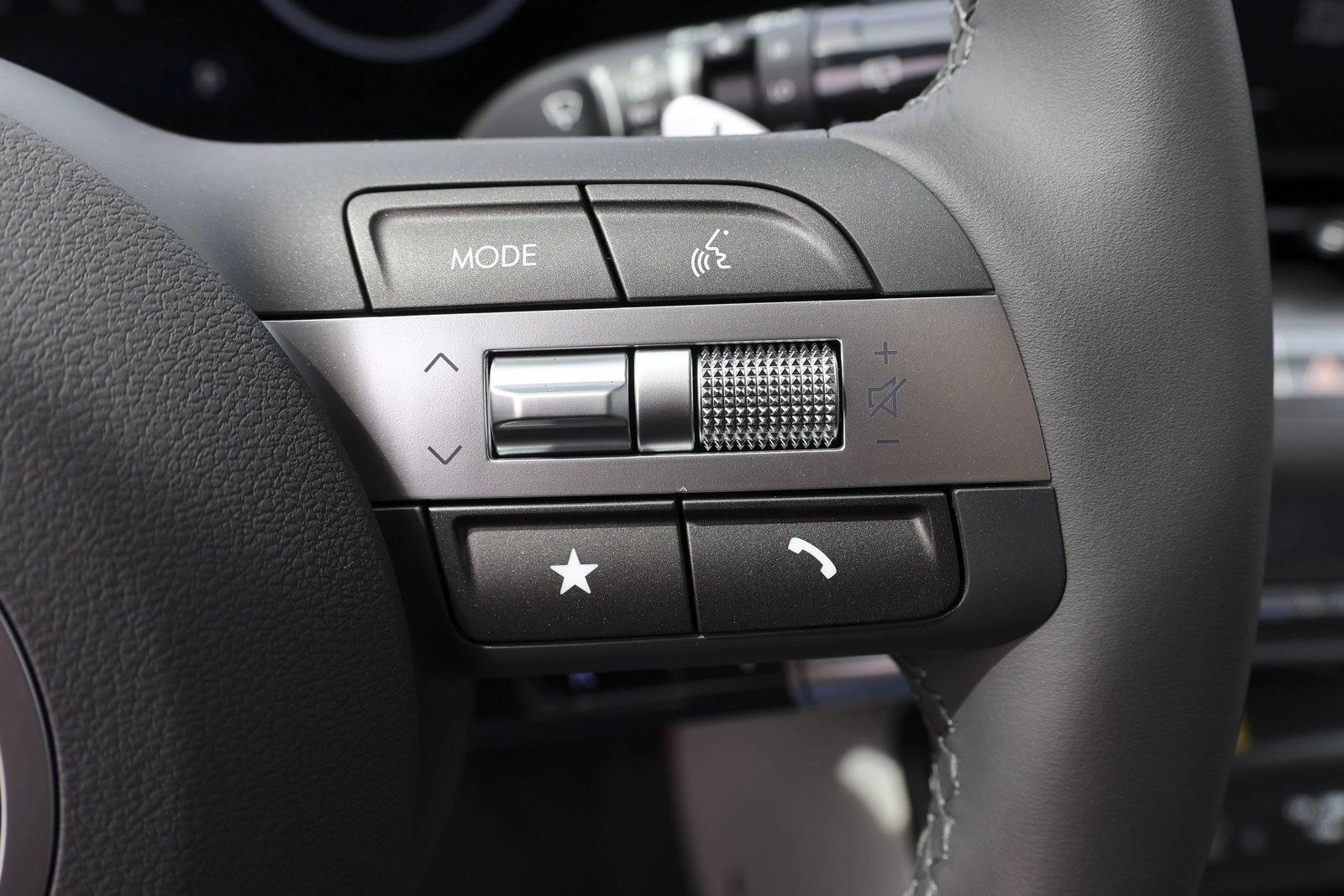 2026 Hyundai Kona SEL Premium - Photo 16