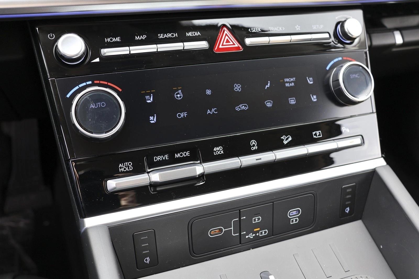 2026 Hyundai Santa Fe Limited - Photo 19