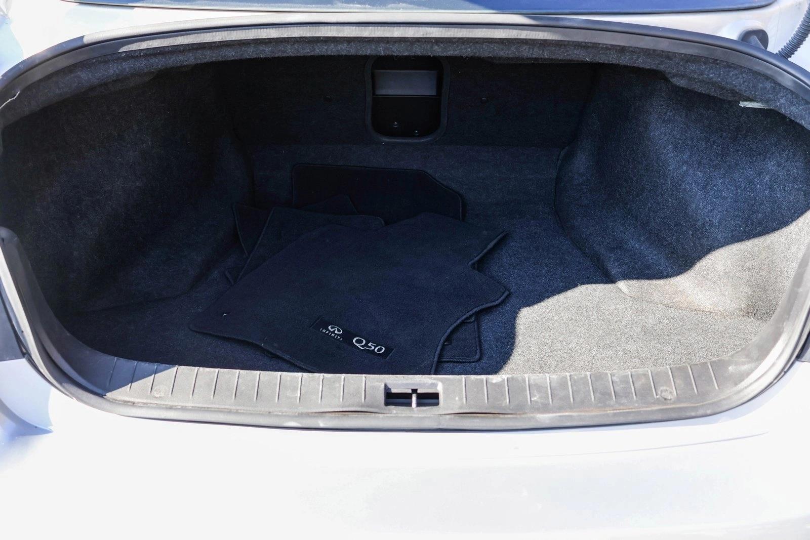 2017 INFINITI Q50 - Image 25