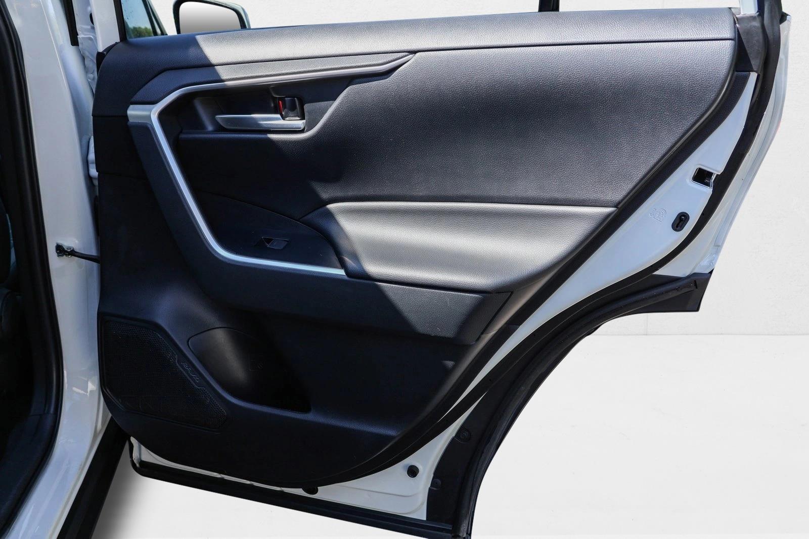 2023 TOYOTA RAV4 - Image 27