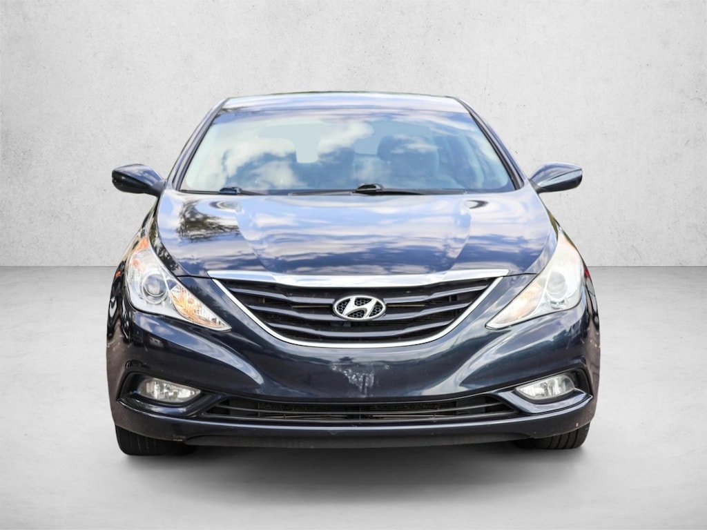 Used 2013 Hyundai Sonata GLS 4dr Car