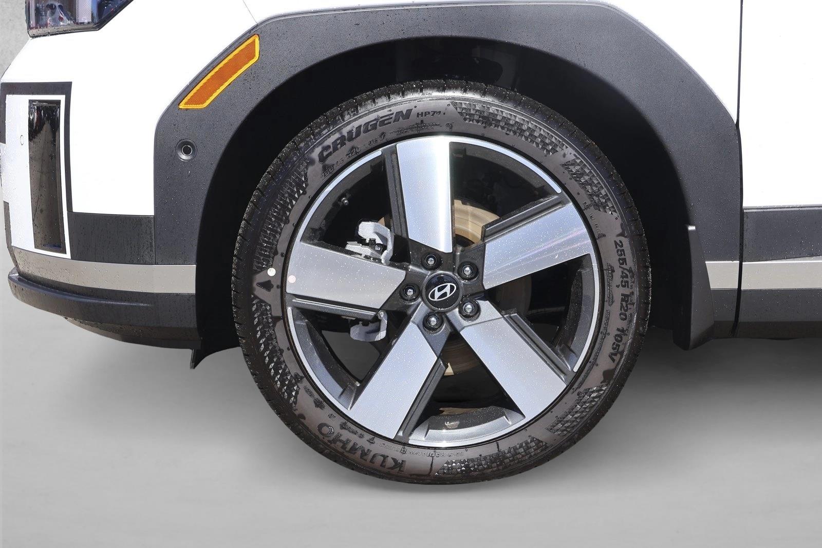 2026 Hyundai Santa Fe Limited - Photo 9