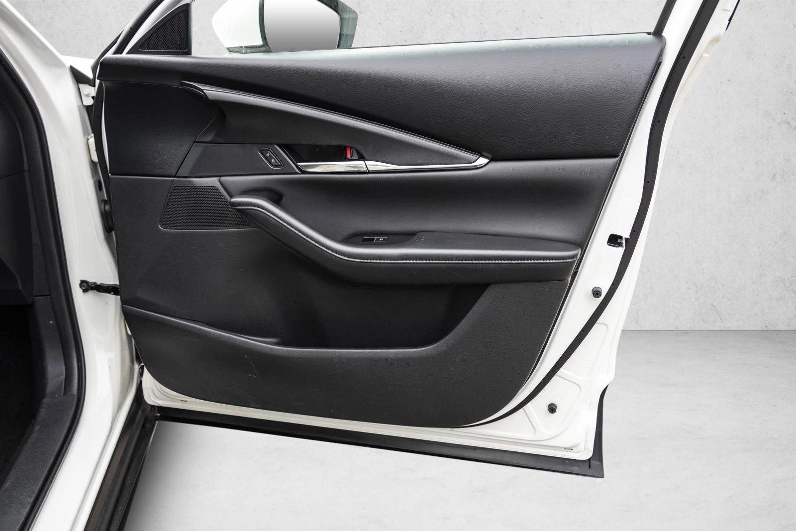 2025 MAZDA CX-30 - Image 30