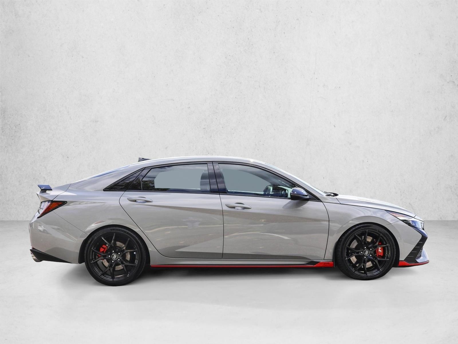 2022 Hyundai Elantra N photo 4