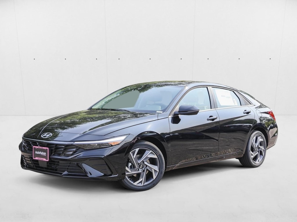 New 2025 Hyundai Elantra Limited Sedan