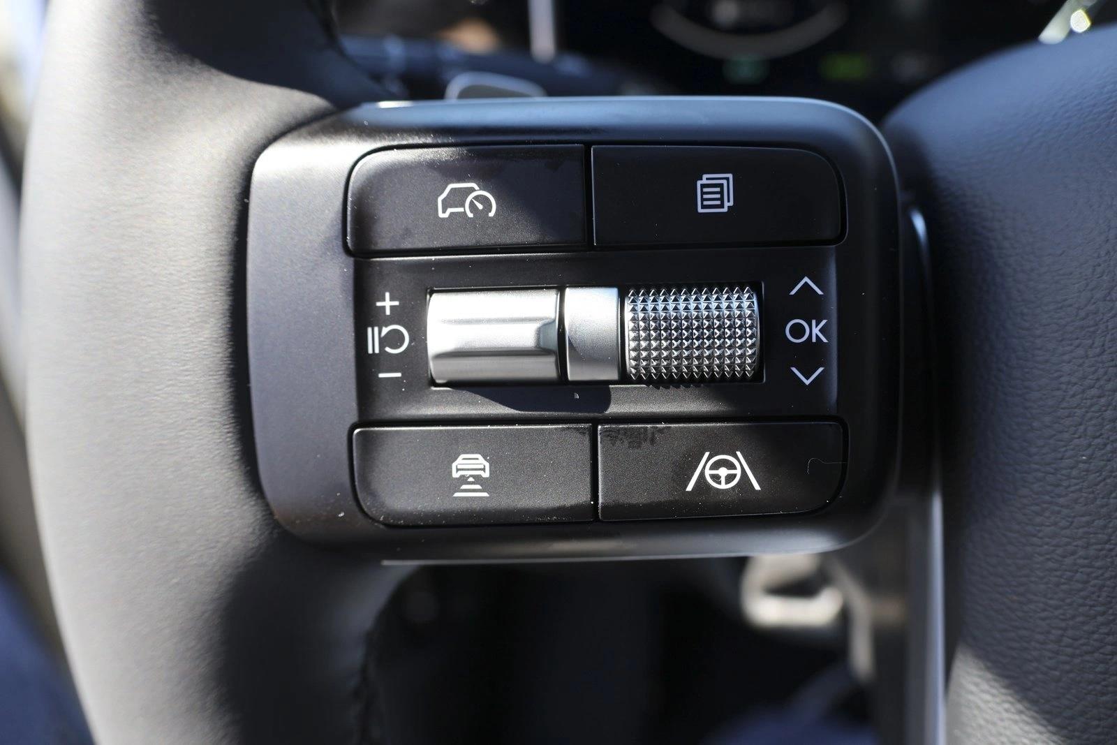 2026 Hyundai Santa Fe Limited - Photo 14