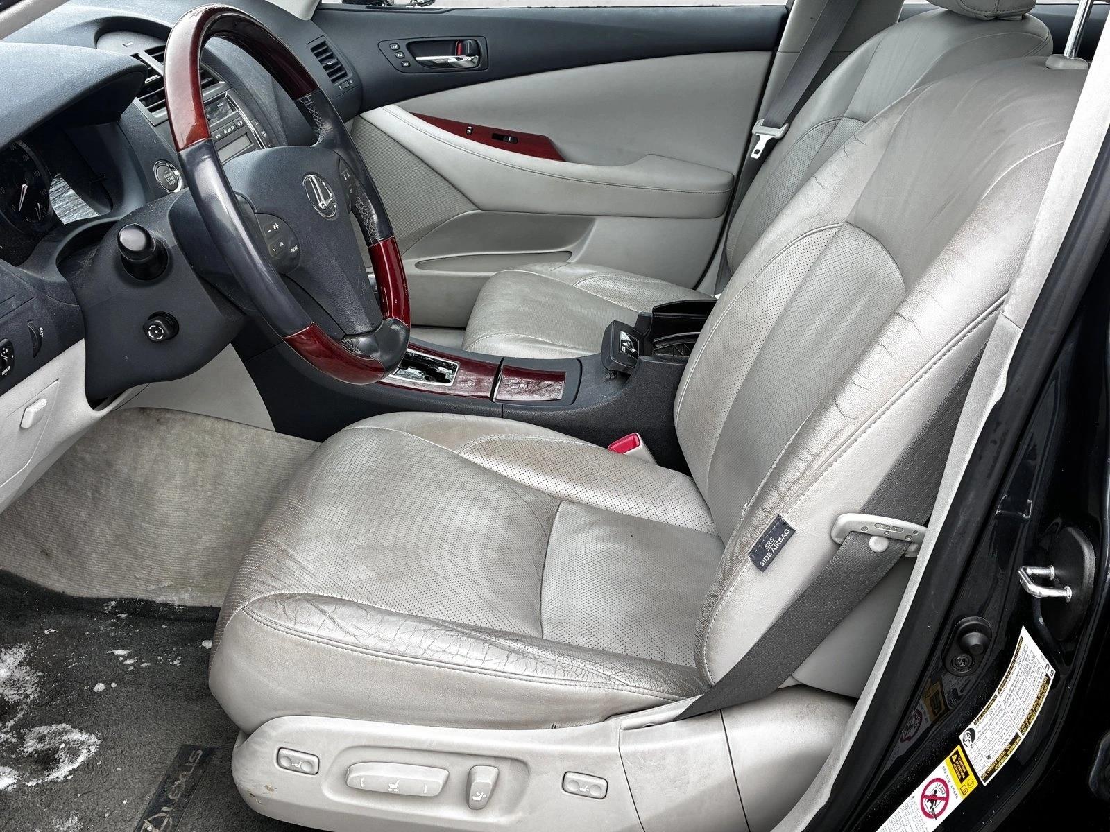 2009 LEXUS ES - Image 11