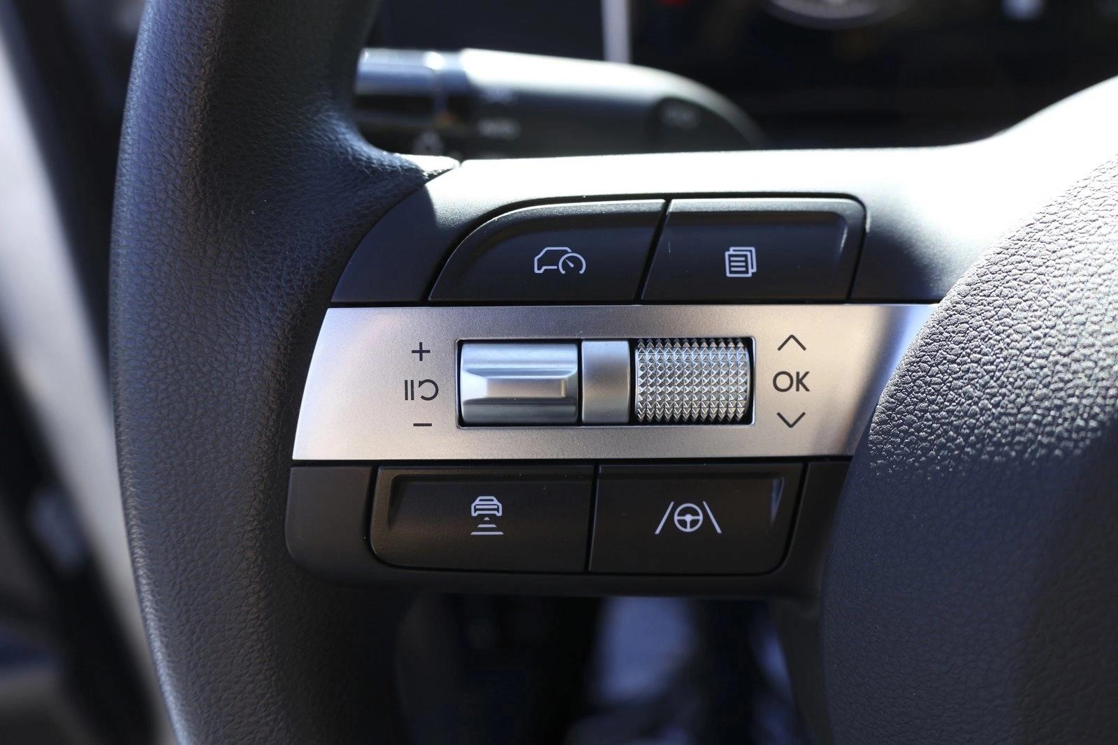 2026 Hyundai Tucson SE - Photo 14