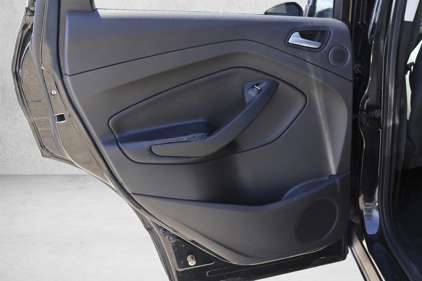 2017 Ford Escape SE - Photo 21