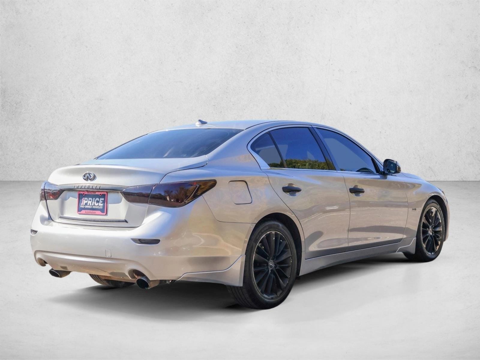 2017 INFINITI Q50 - Image 5