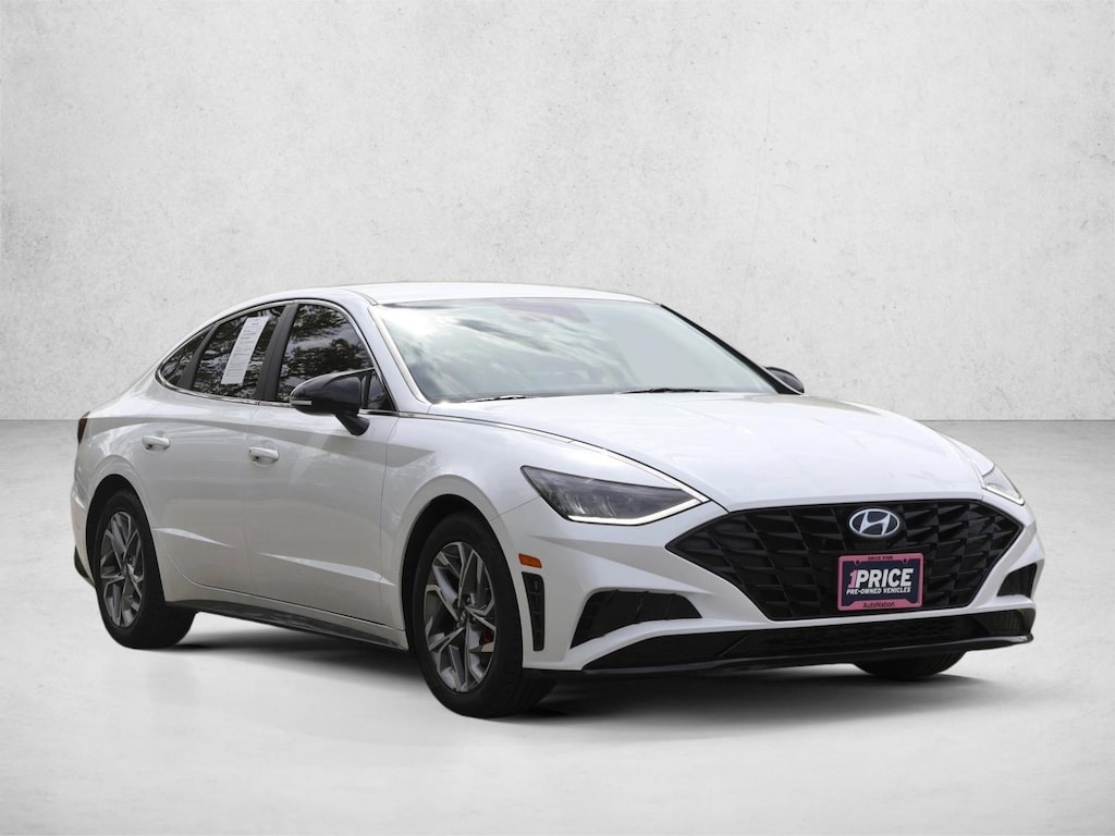 Used 2023 Hyundai Sonata SEL 4dr Car