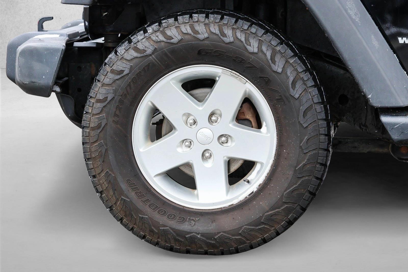 2013 JEEP WRANGLER - Image 9