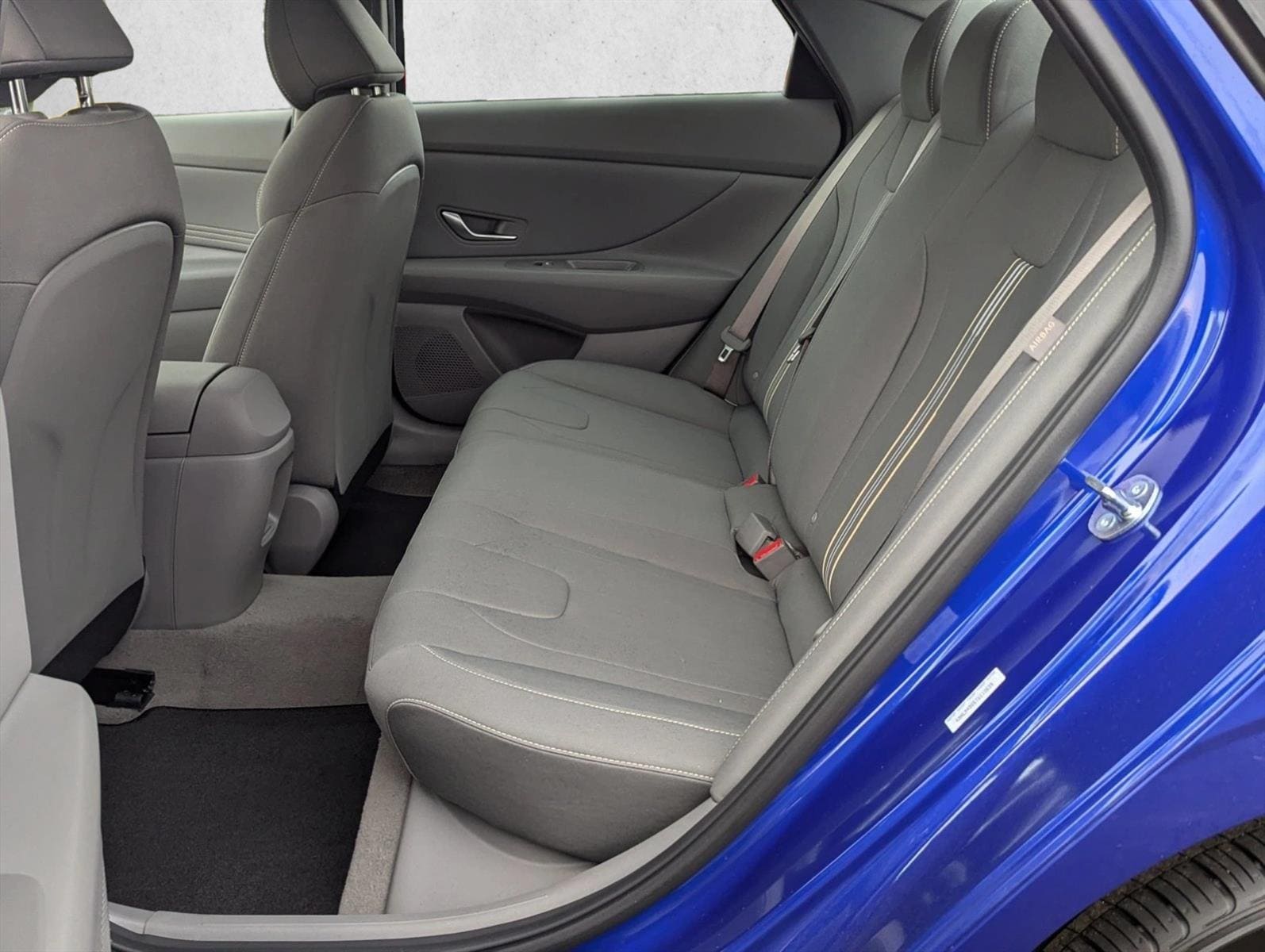 2026 Hyundai Elantra SEL Sport - Photo 14