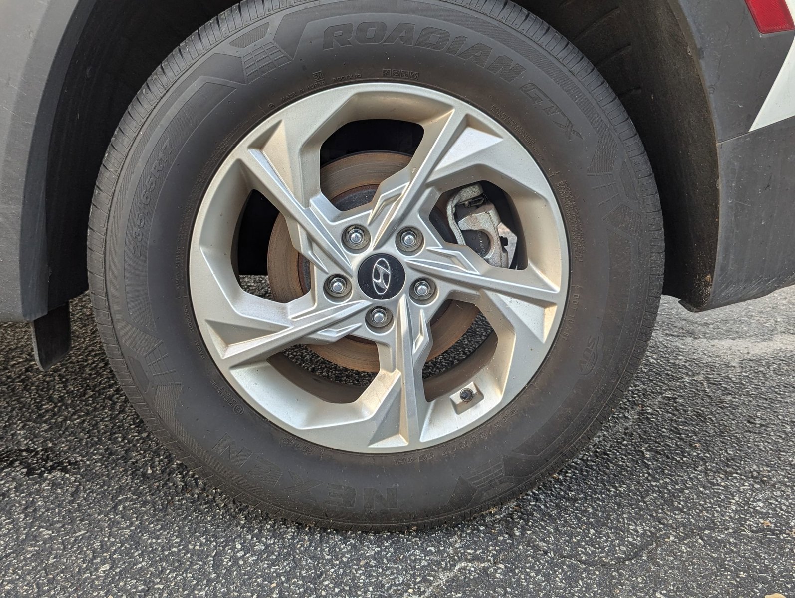 2024 Hyundai Tucson SEL Sport photo 3