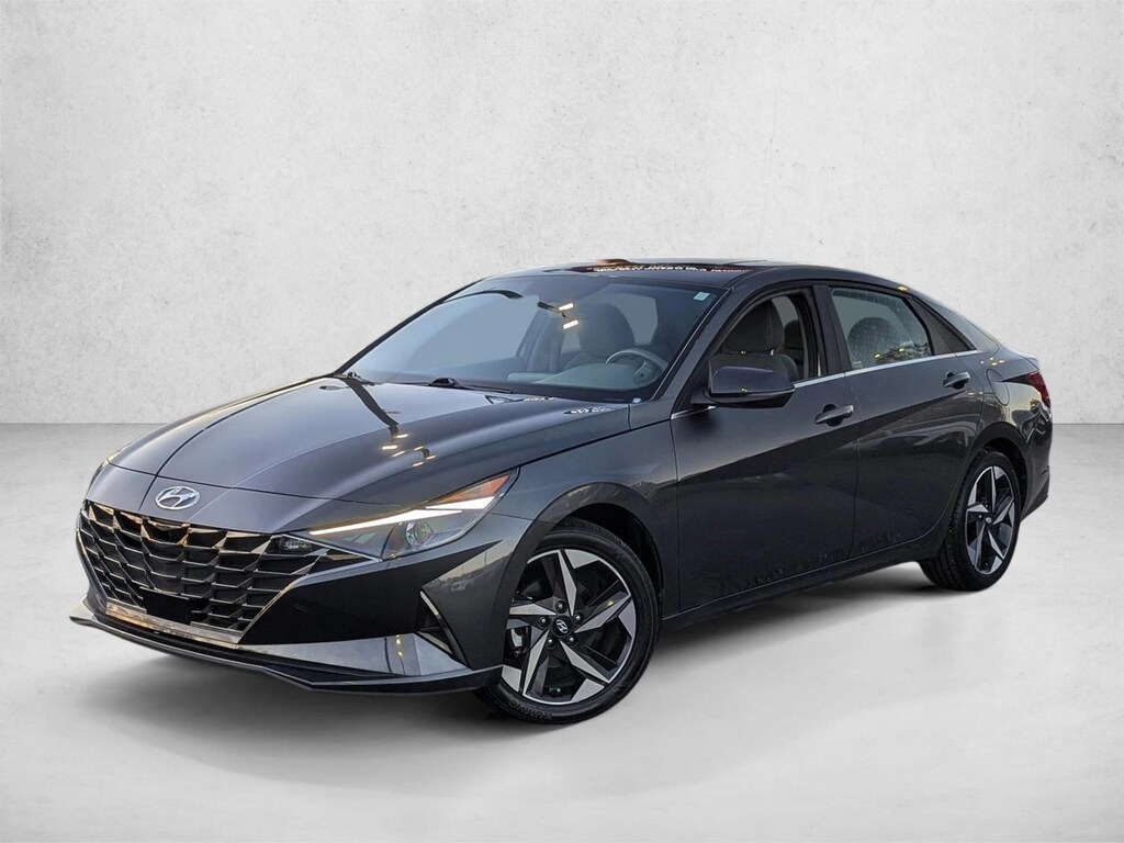Used 2022 Hyundai Elantra SEL 4dr Car