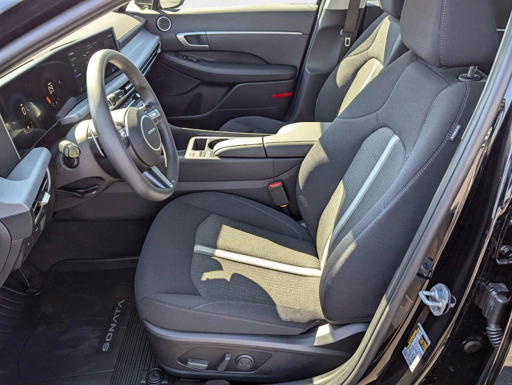 Used 2025 Hyundai Sonata SEL 4dr Car