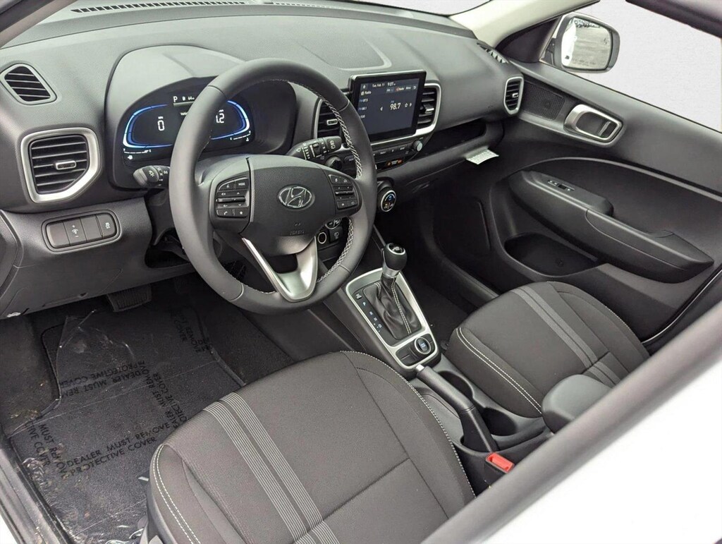 Used 2025 Hyundai Venue Limited Sport Utility