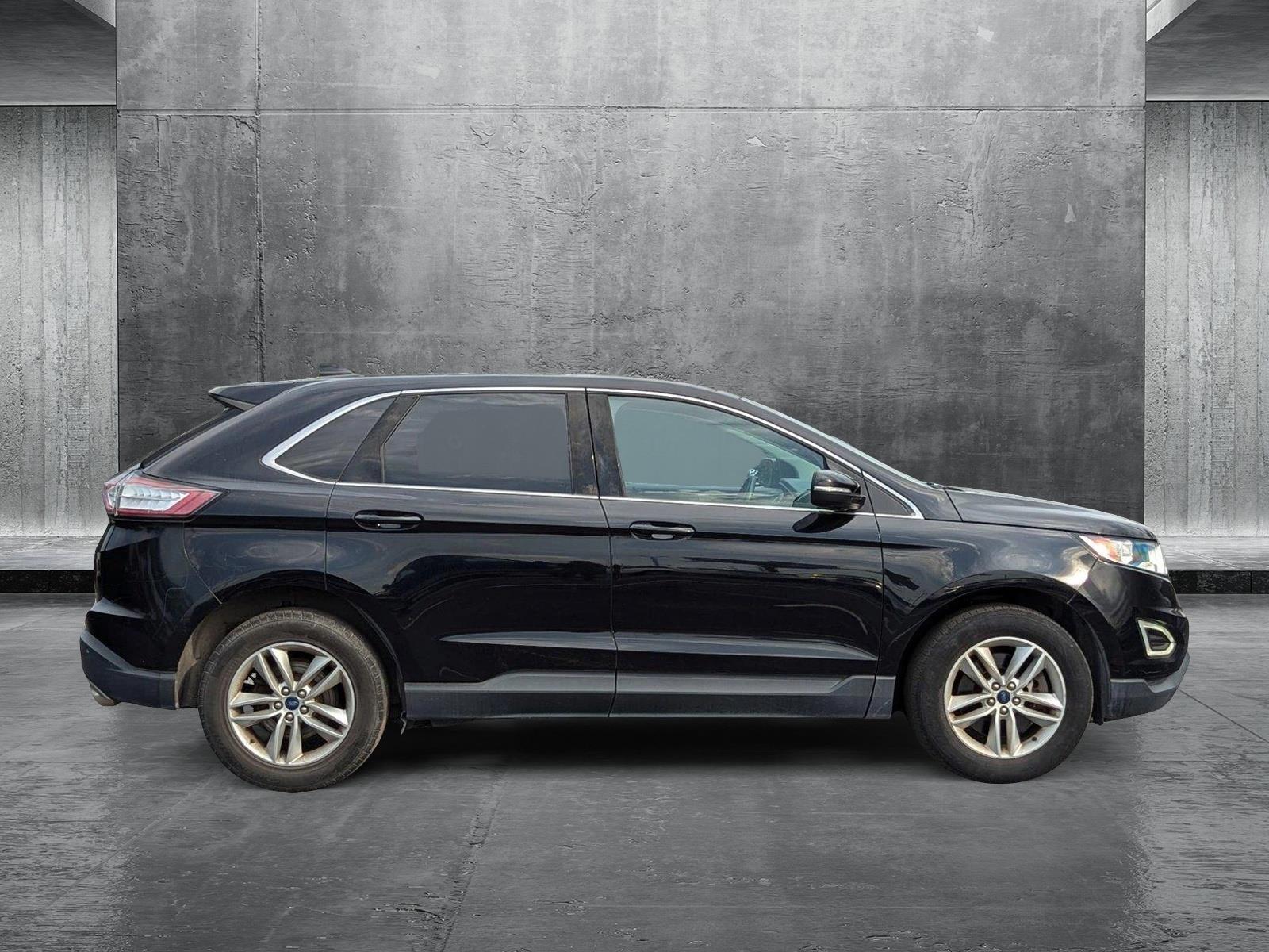 2016 Ford Edge SEL photo 4