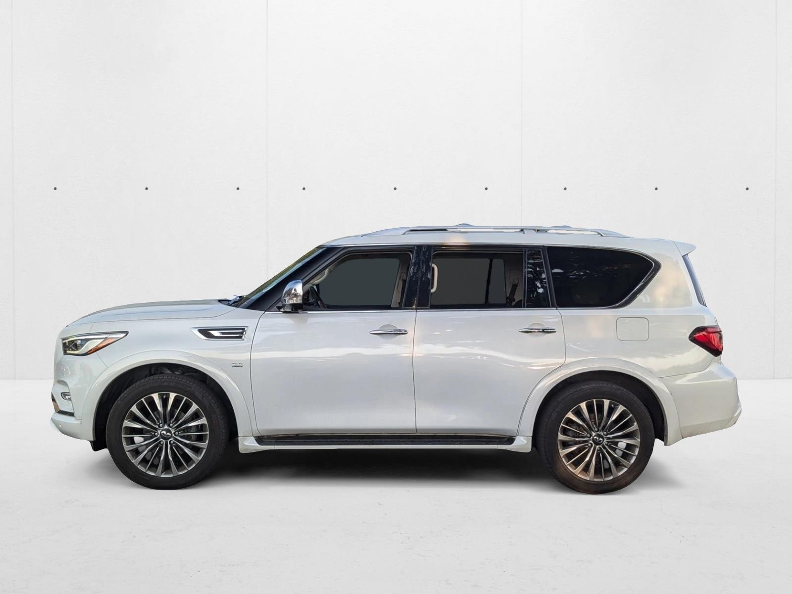 2019 Infiniti QX80 Luxe photo 4