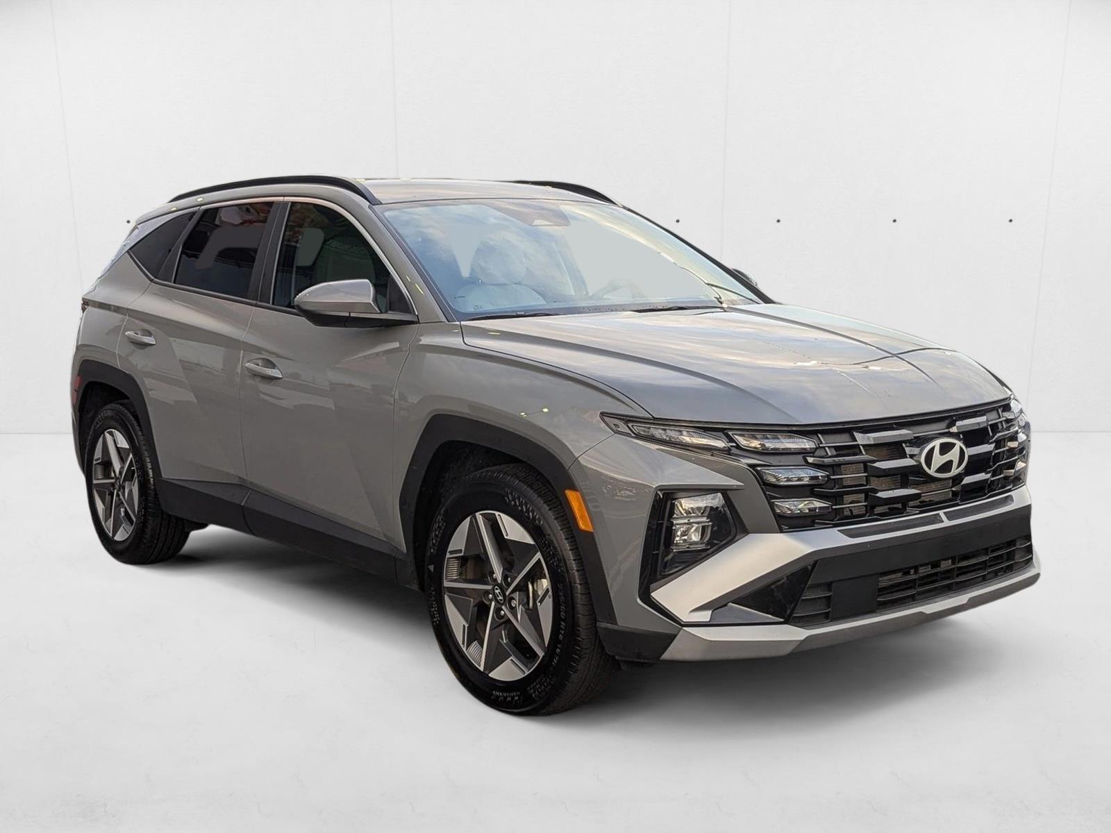 2025 Hyundai Tucson SEL Sport photo 3