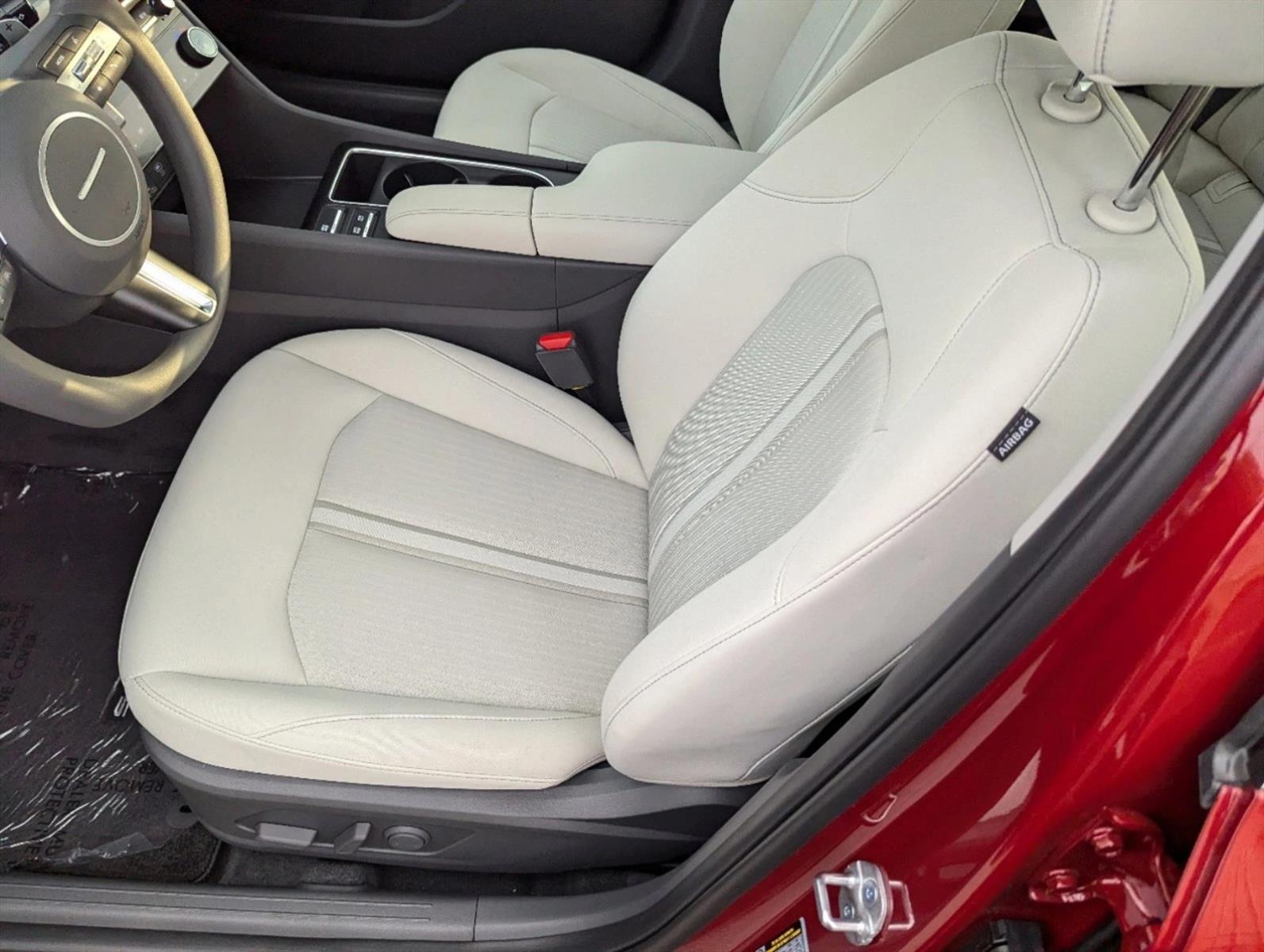 2024 Hyundai Sonata SEL photo 4