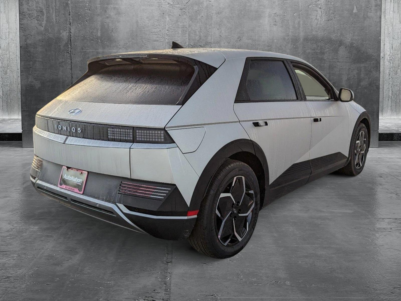 2023 Hyundai Ioniq 5 SEL photo 2