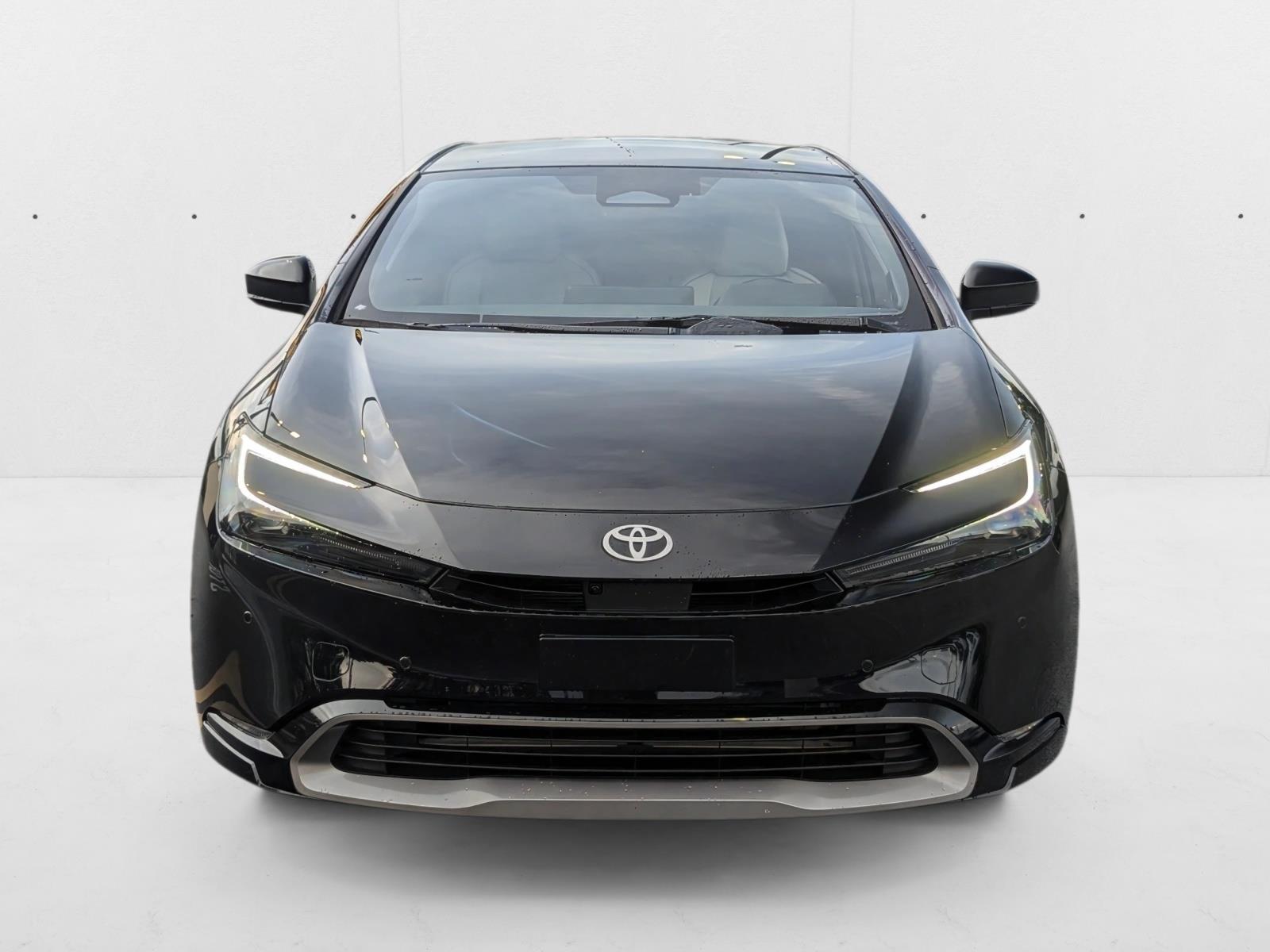 2024 Toyota Prius Limited photo 2
