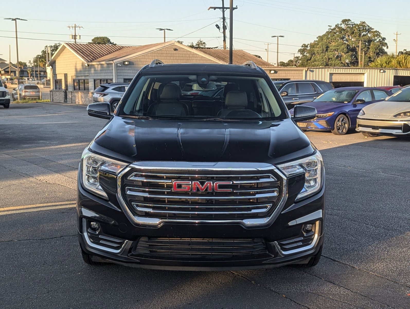 2022 Gmc Terrain SLT photo 2