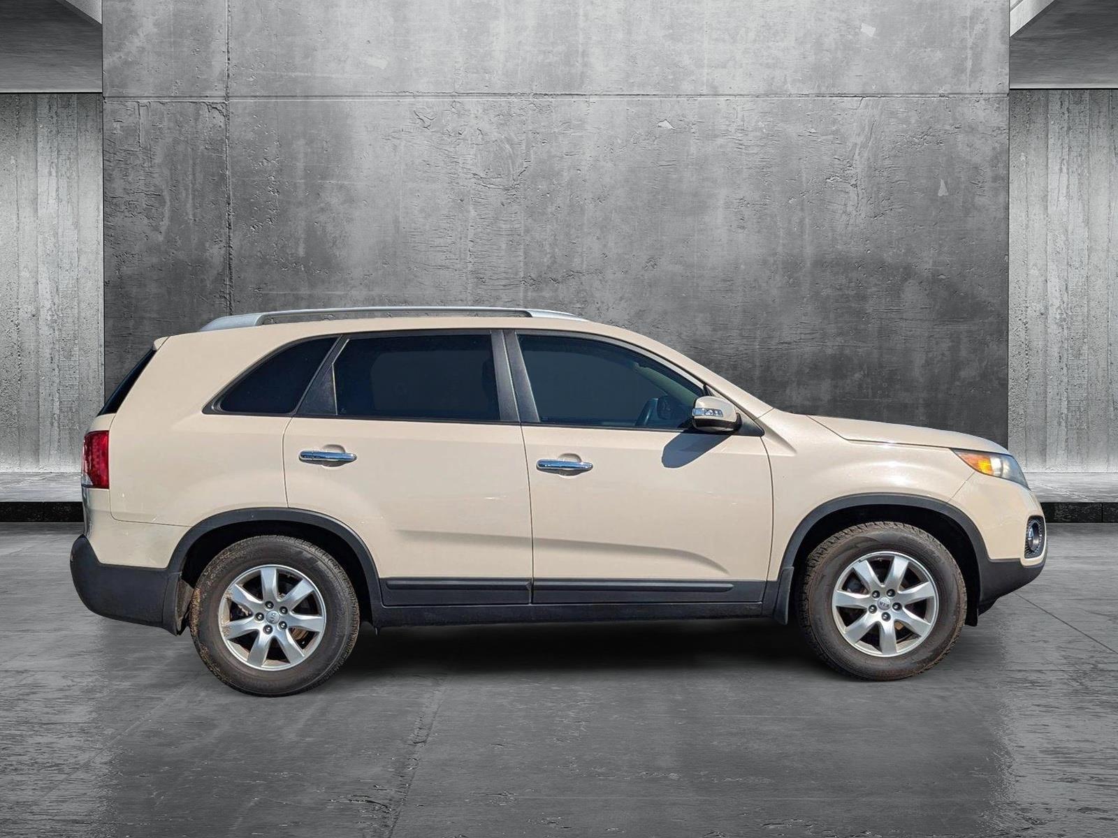 2012 Kia Sorento LX photo 4