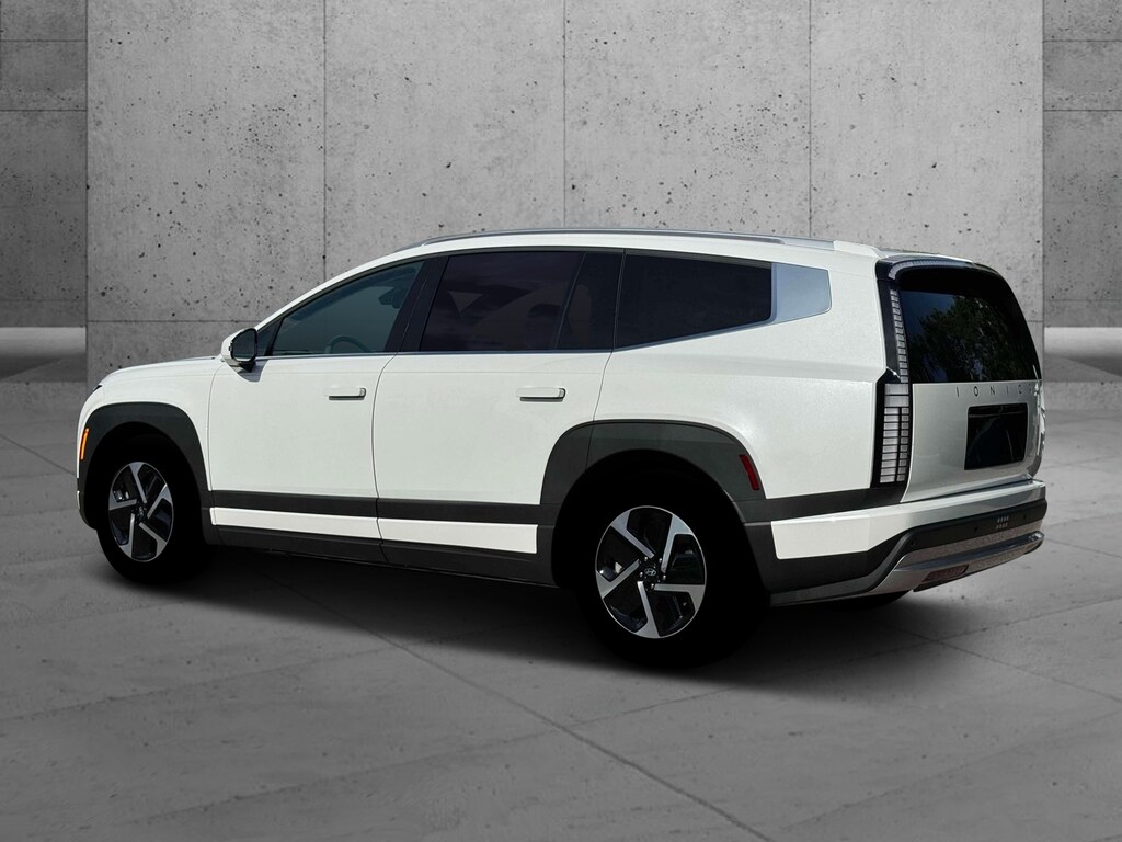 New 2026 Hyundai IONIQ 9 SE SUV