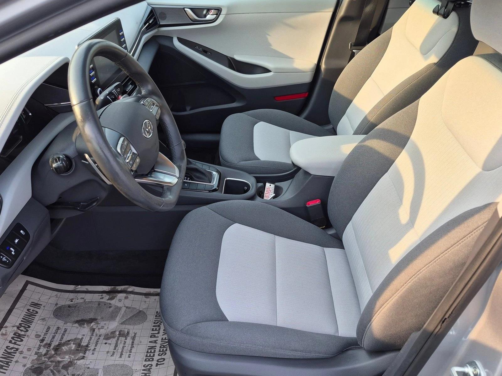 2020 Hyundai IONIQ SE - Photo 12