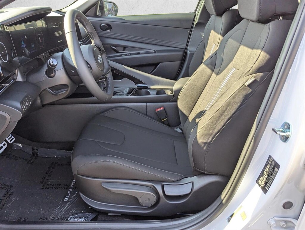 Used 2025 Hyundai Elantra Hybrid SEL Sport 4dr Car