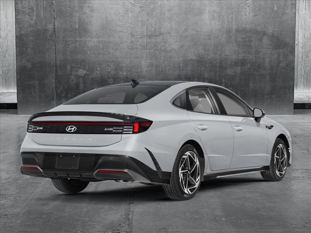 2025 Hyundai Sonata SEL photo 2