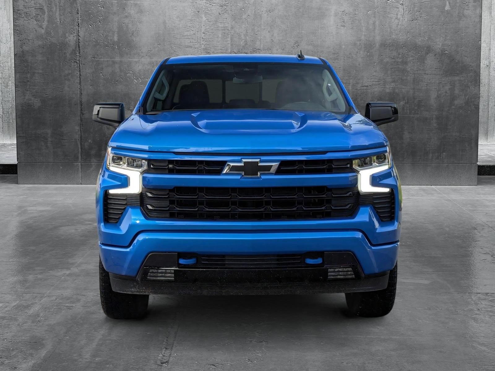 2025 Chevrolet Silverado 1500 RST photo 2
