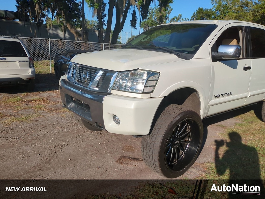 Used 2015 Nissan Titan SL Crew Cab Pickup