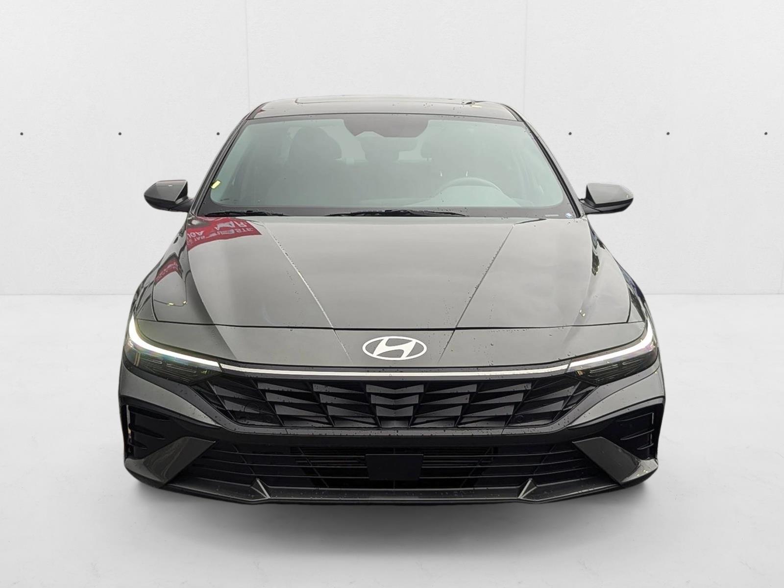 2025 Hyundai Elantra SEL Convenience photo 2