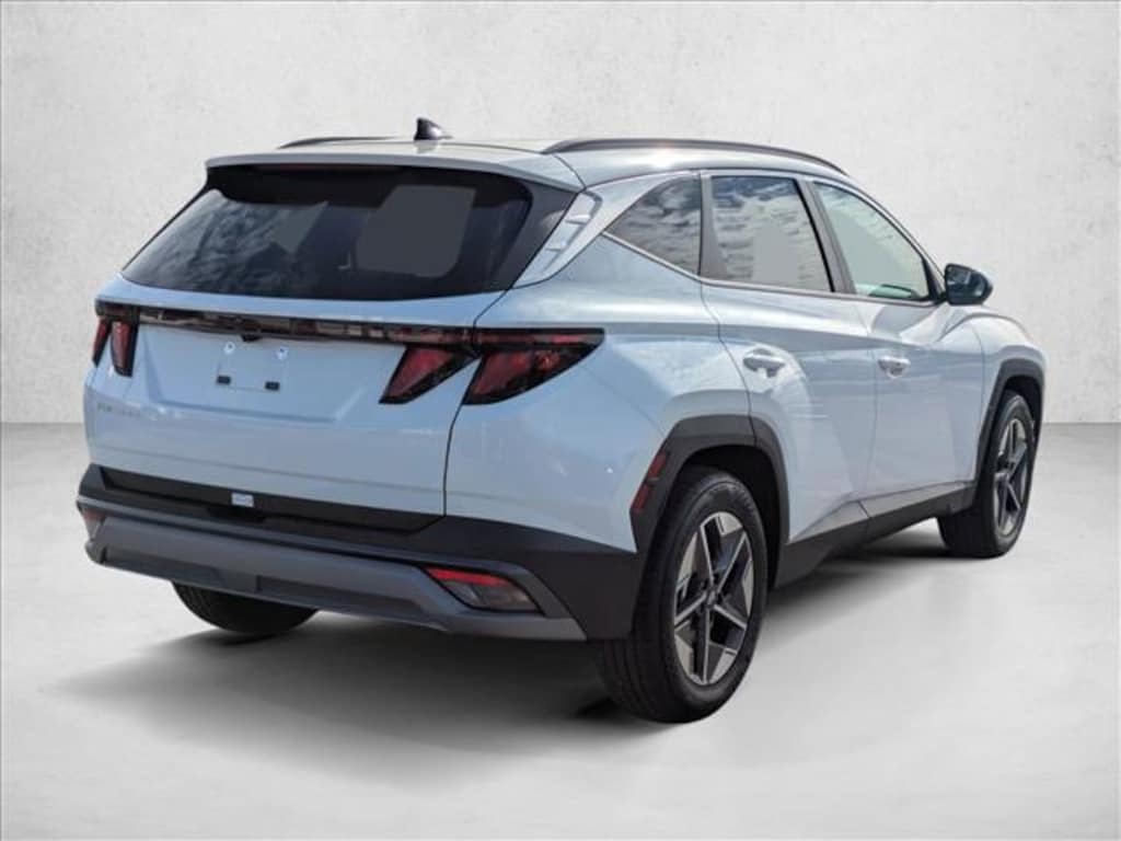 New 2026 Hyundai Tucson SEL FWD SUV
