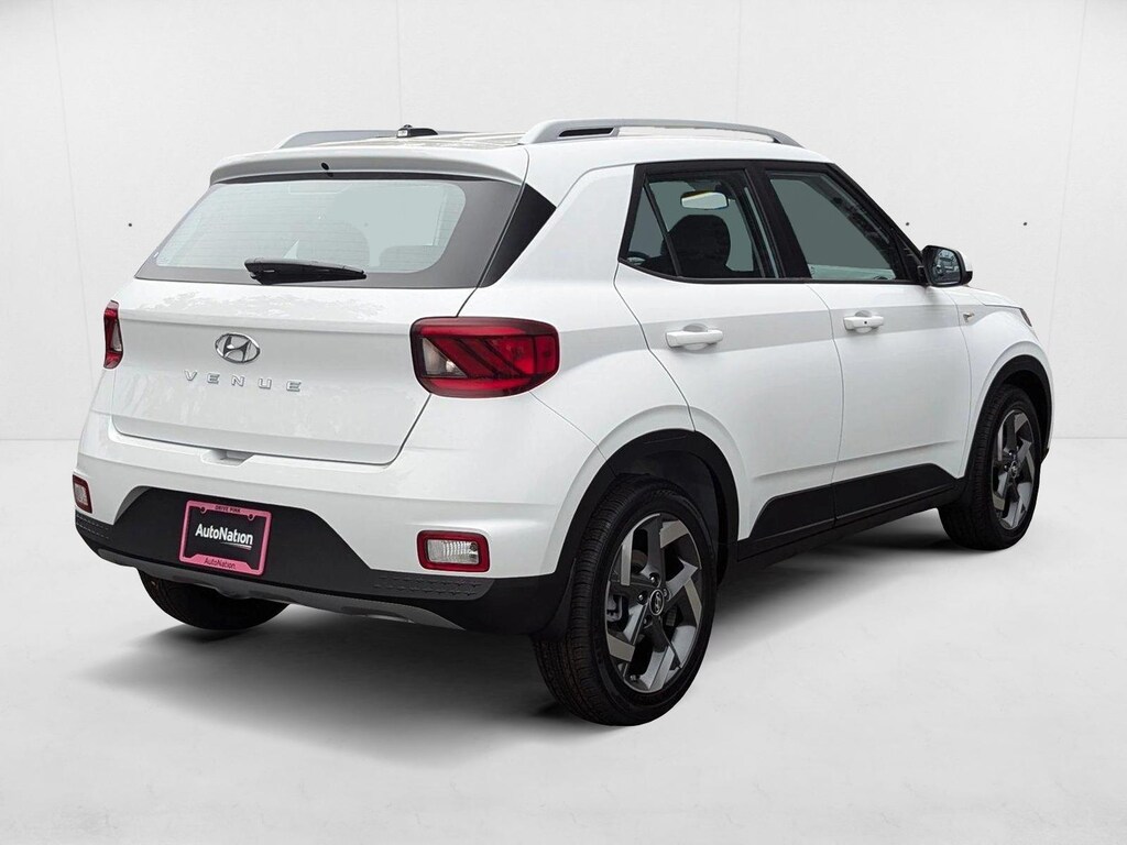 Used 2025 Hyundai Venue Limited Sport Utility