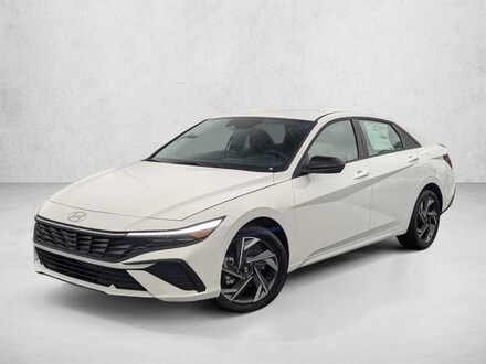 2025 Hyundai Elantra SEL Sport 4dr Car