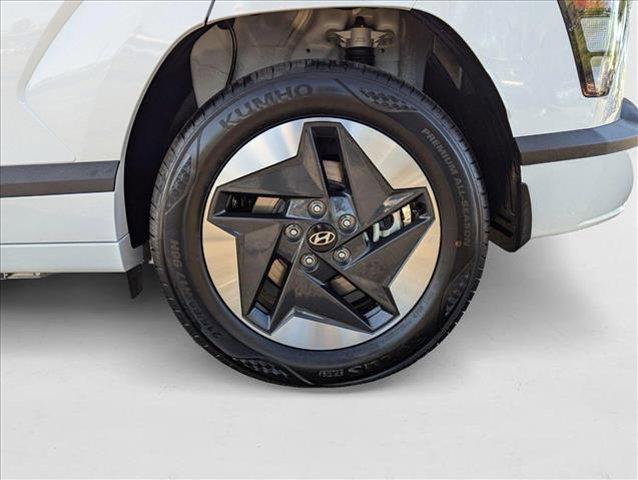 2025 Hyundai Kona EV SEL - Photo 9