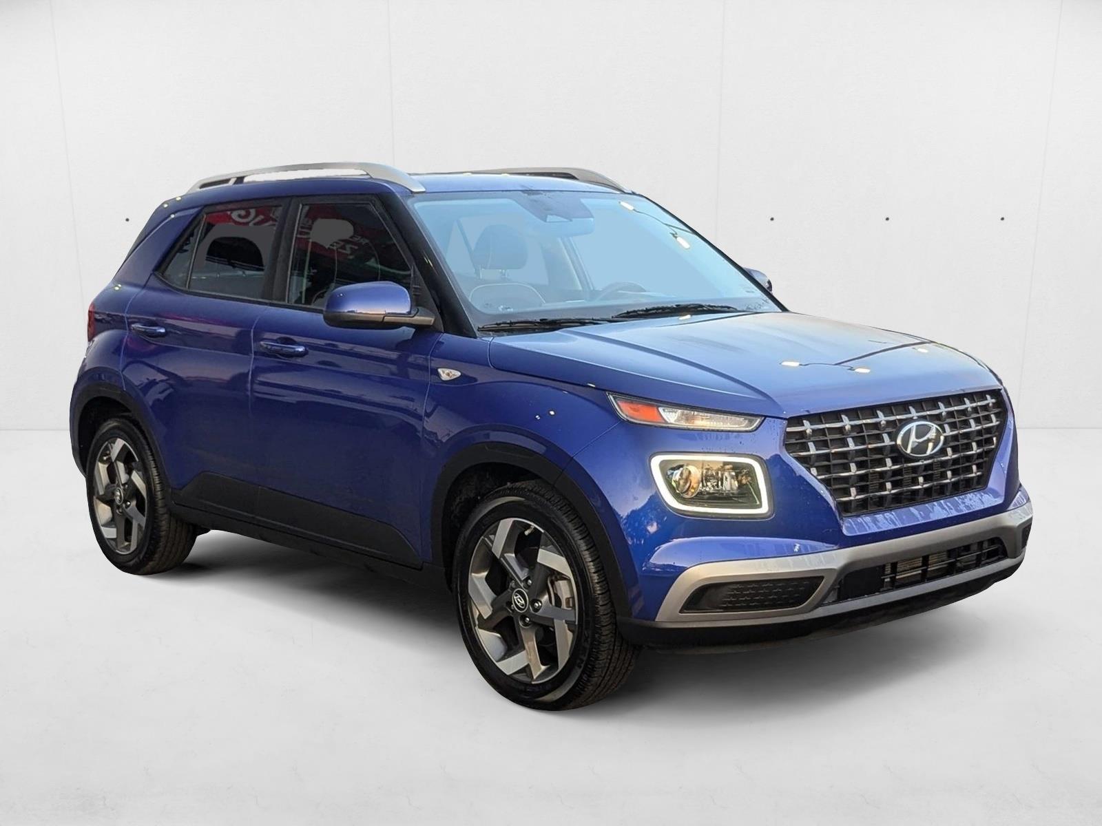 2024 Hyundai Venue Limited photo 3