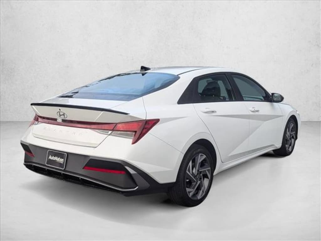 New 2025 Hyundai Elantra SEL Sport Sedan