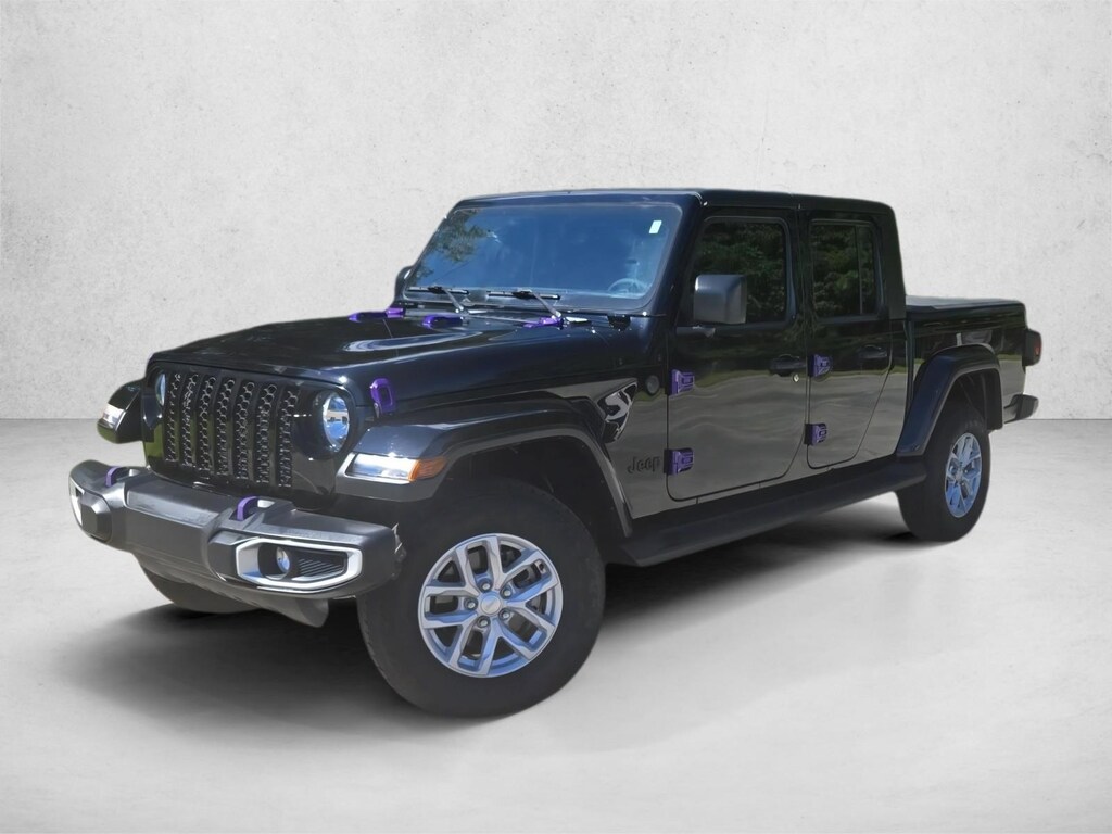 Used 2023 Jeep Gladiator Sport S Crew Cab Pickup