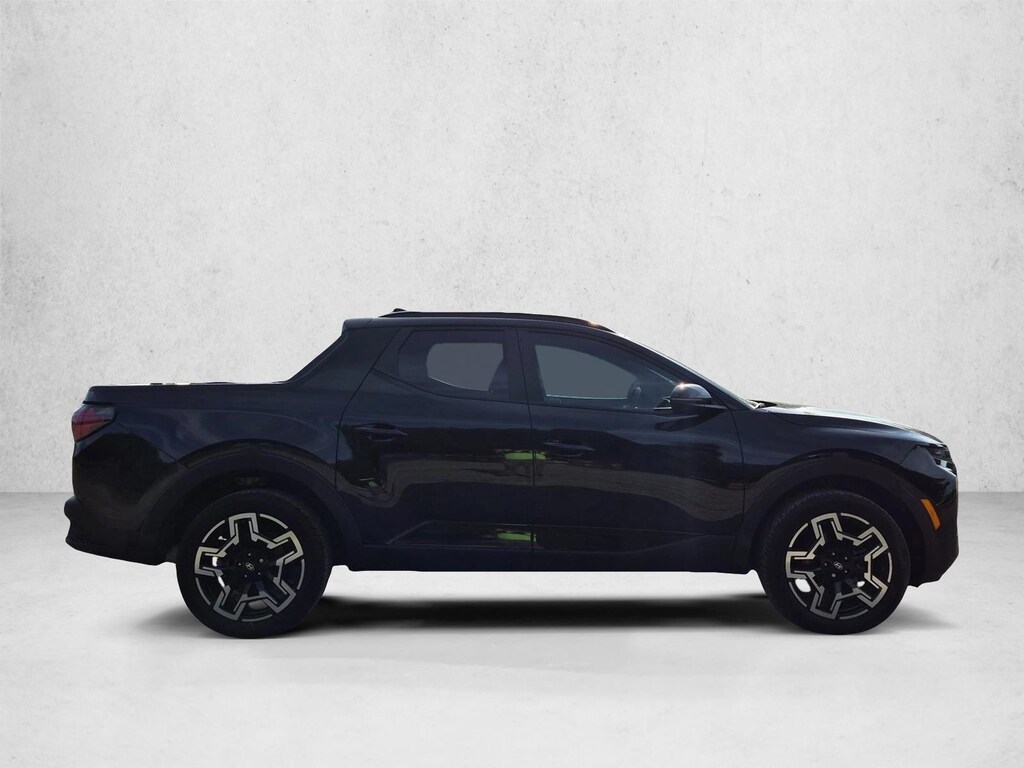 Used 2025 Hyundai Santa Cruz Limited Crew Cab Pickup