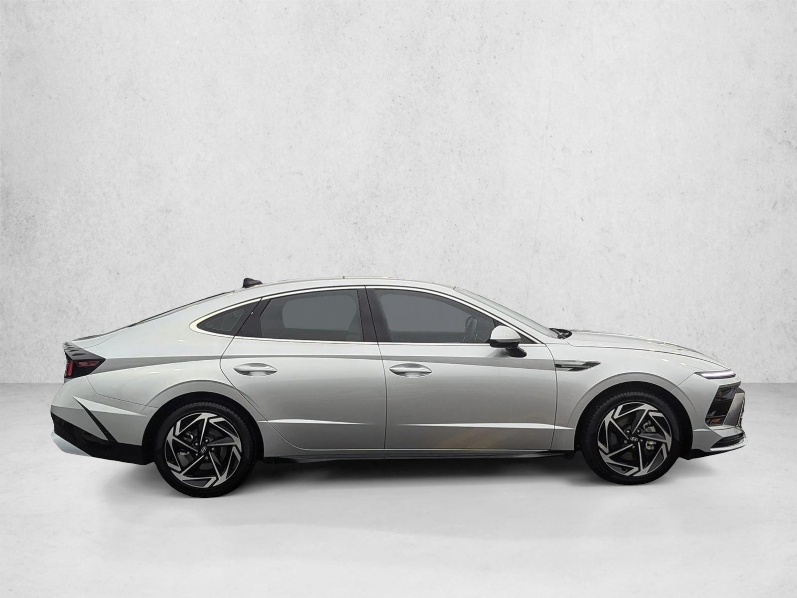 2024 Hyundai Sonata SEL photo 4