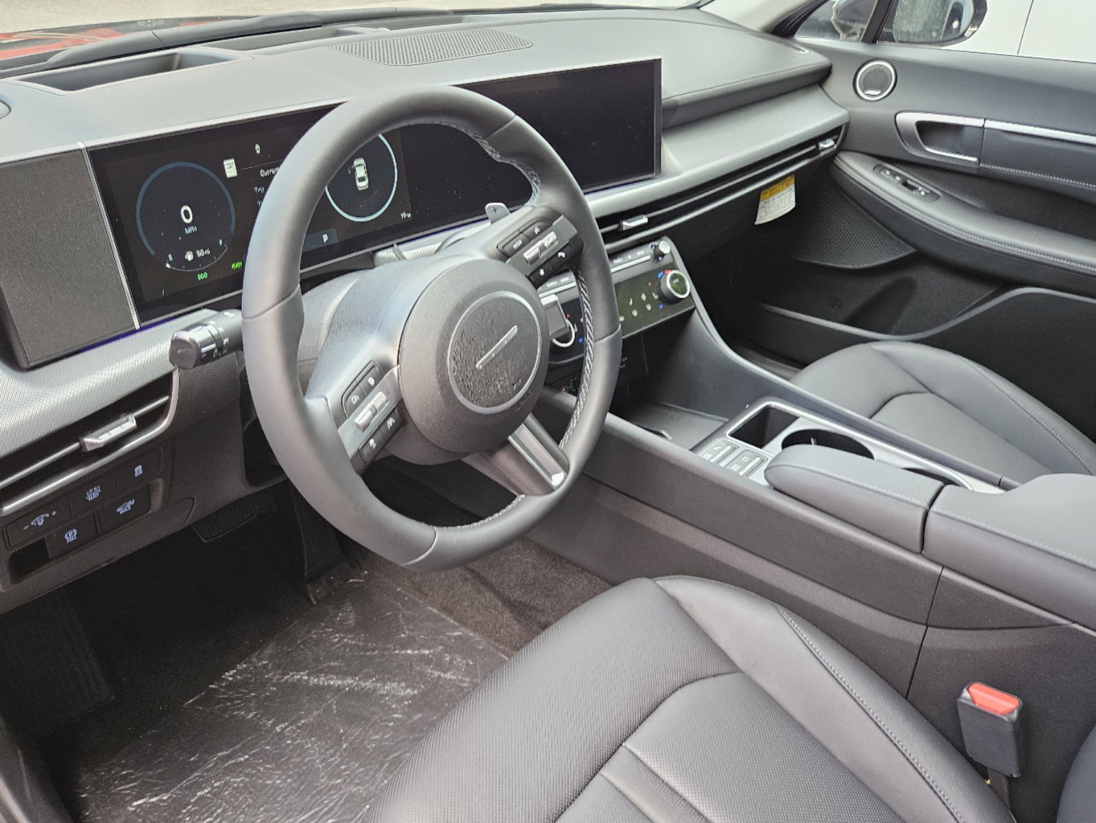 2024 Hyundai Sonata Hybrid Limited photo 3